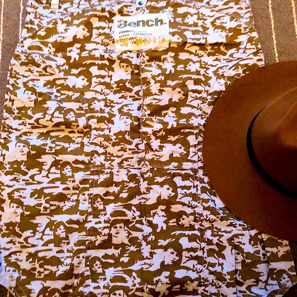 Military Style Bench Skirt - Picture 2 of 5